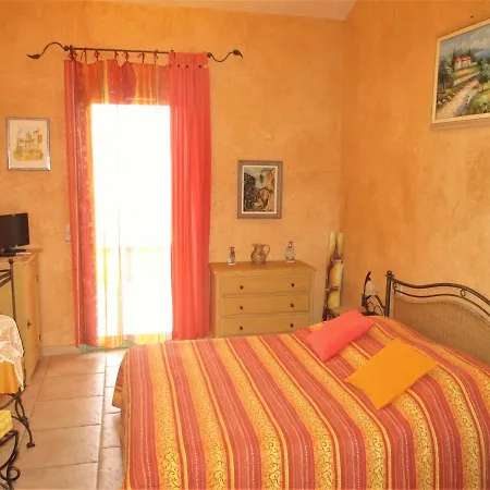 Les Mimosas * Menton